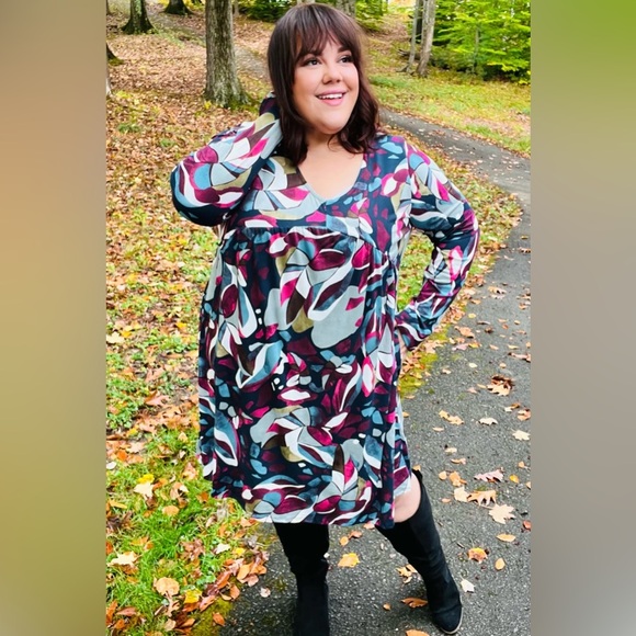 Bedazzle In Navy & Plum Abstract Print Side Pocket Dress - Picture 1 of 16